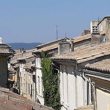 Appartement T2 50 à 60 M2 déplacement PRO ou couple avec enfants Les Hauts De Bourg Extérieur photo