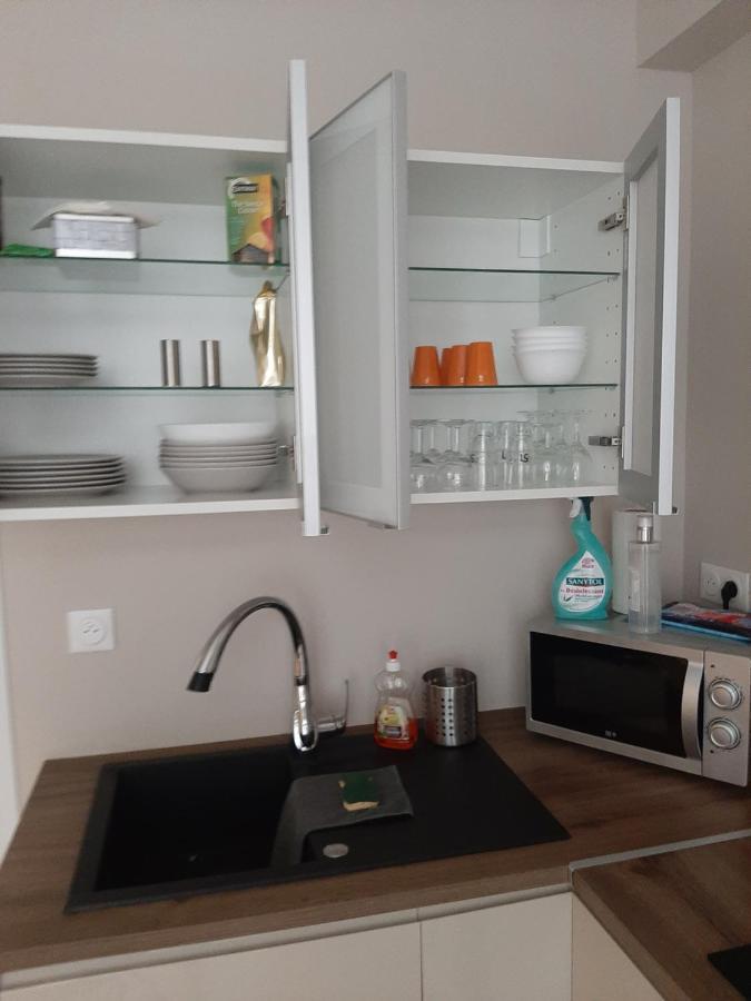 Appartement T2 50 à 60 M2 déplacement PRO ou couple avec enfants Les Hauts De Bourg Extérieur photo