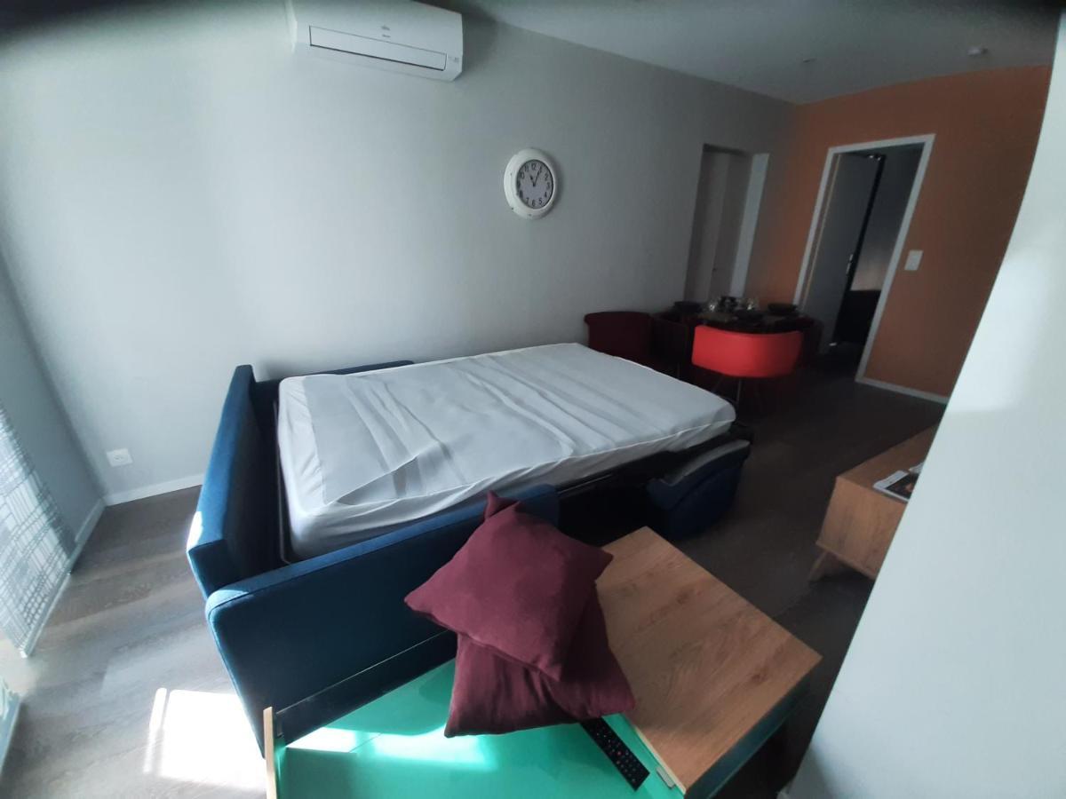 Appartement T2 50 à 60 M2 déplacement PRO ou couple avec enfants Les Hauts De Bourg Extérieur photo