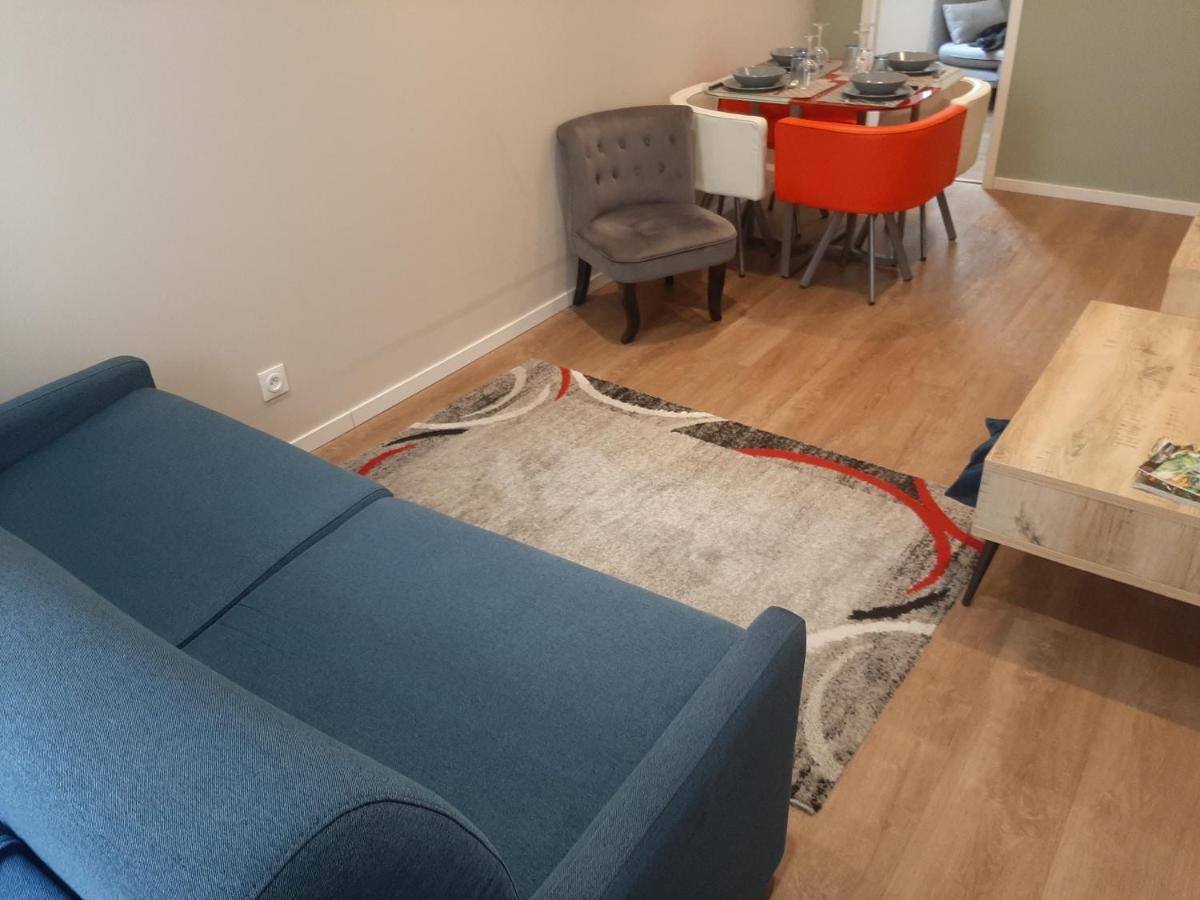 Appartement T2 50 à 60 M2 déplacement PRO ou couple avec enfants Les Hauts De Bourg Extérieur photo