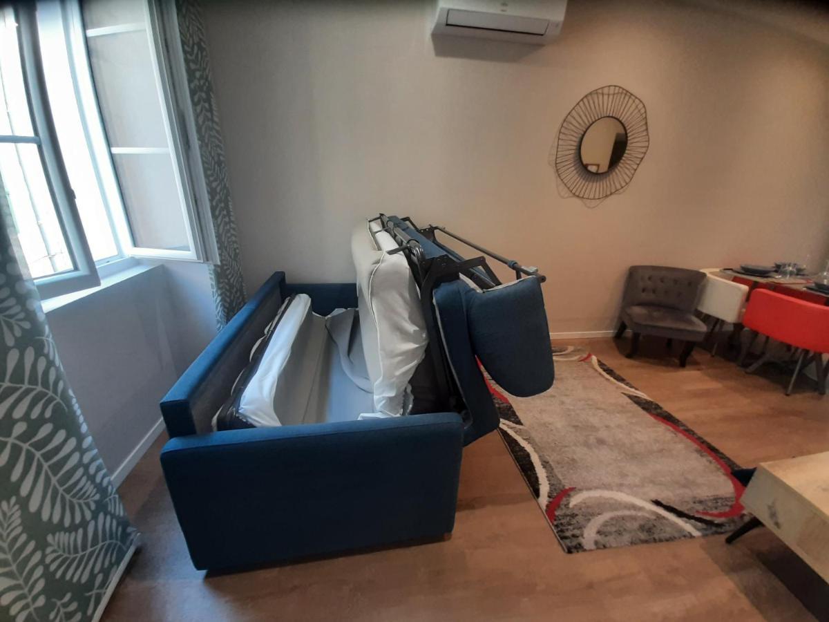 Appartement T2 50 à 60 M2 déplacement PRO ou couple avec enfants Les Hauts De Bourg Extérieur photo