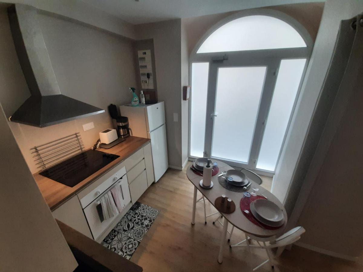 Appartement T2 50 à 60 M2 déplacement PRO ou couple avec enfants Les Hauts De Bourg Extérieur photo