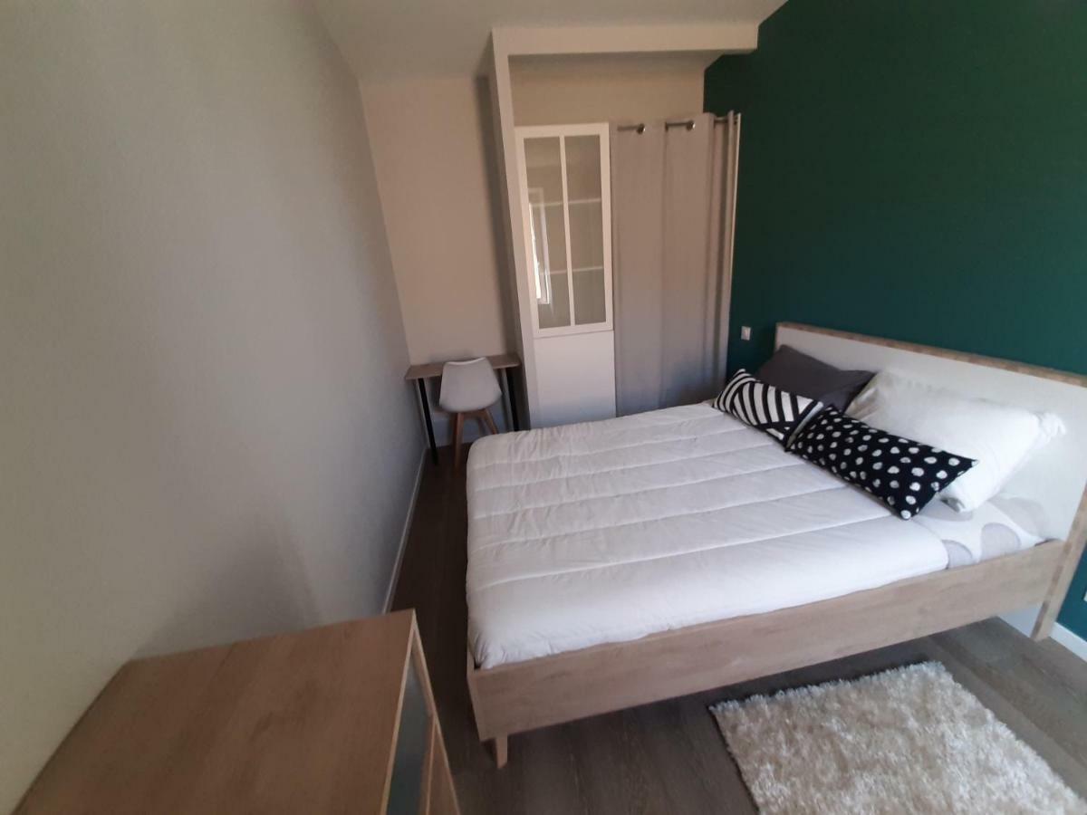 Appartement T2 50 à 60 M2 déplacement PRO ou couple avec enfants Les Hauts De Bourg Extérieur photo