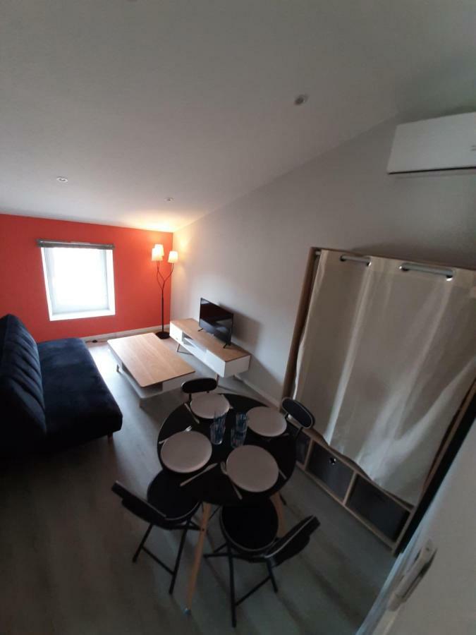 Appartement T2 50 à 60 M2 déplacement PRO ou couple avec enfants Les Hauts De Bourg Extérieur photo